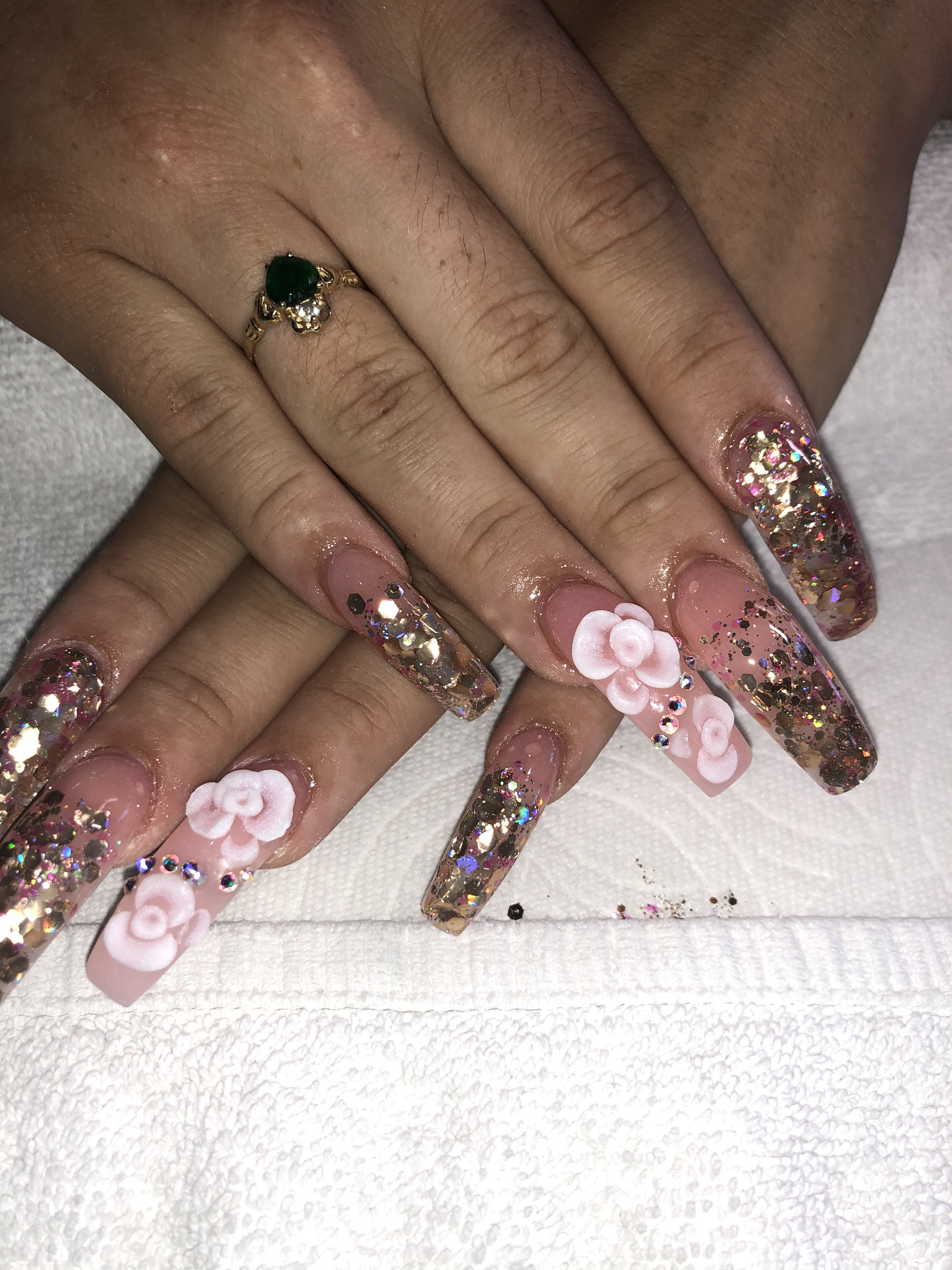 Soft glam almond shape